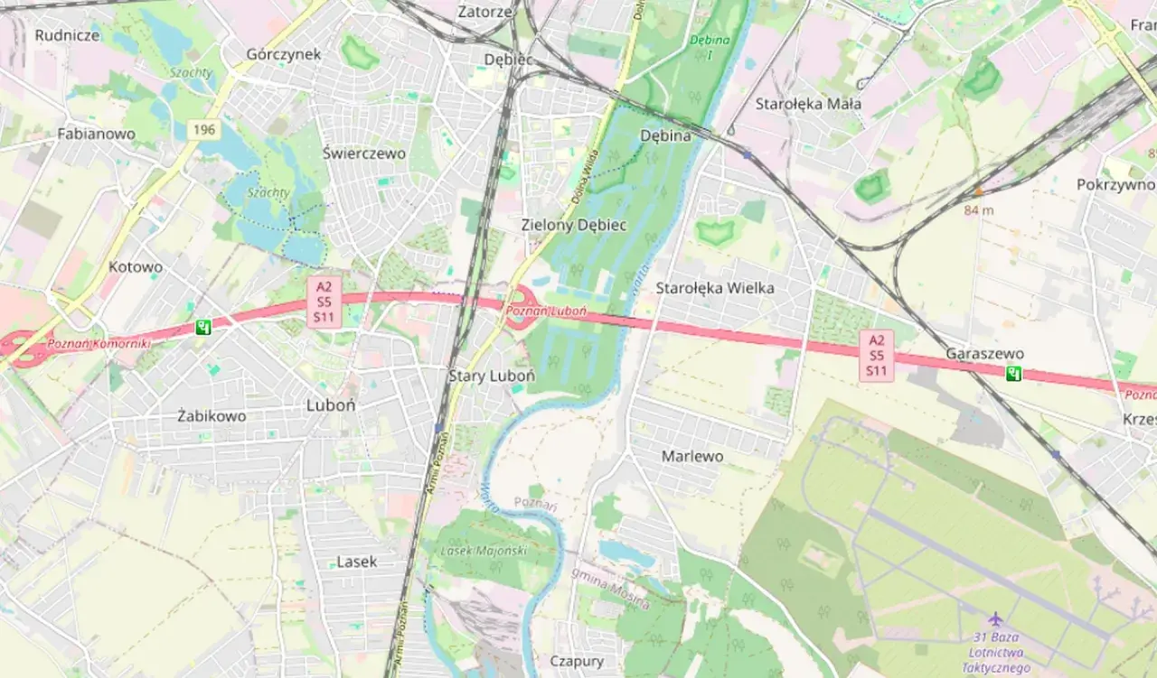 Mapa okolic Poznania z zaznaczoną autostradą A2, gdzie znajduje się odcinkowy pomiar prędkości.